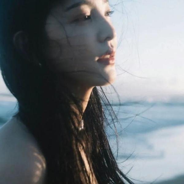 你纳新贵!铮铮铁骑跪接我登基